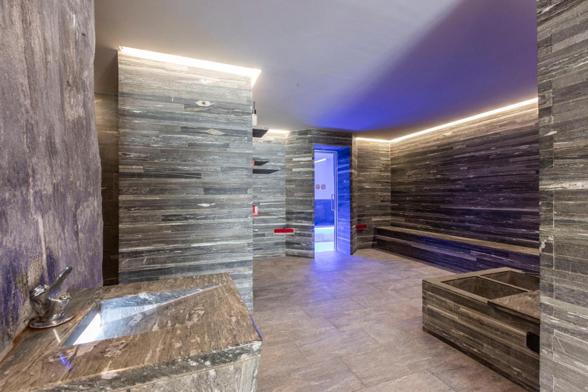 Naco Aparthotel By Arca Spa Zermatt Bagian luar foto